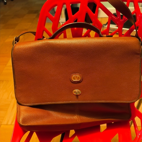 Valentino Brown Vintage Bag W Peeling Insoles 10x14x3 Inches - Picture 1 of 16